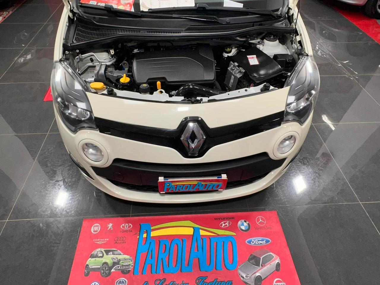Renault Twingo 1.2 75cv Live - 2013