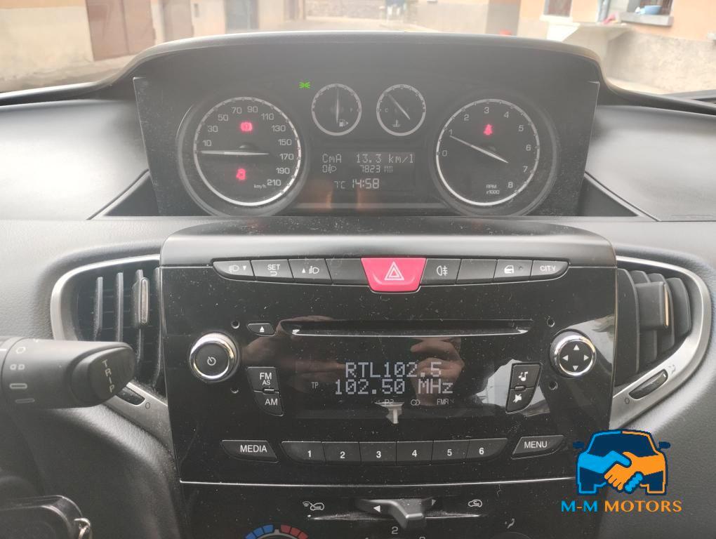 Lancia Ypsilon 5 Porte Ypsilon 1.2 8v Gold c/CL 69cv E6