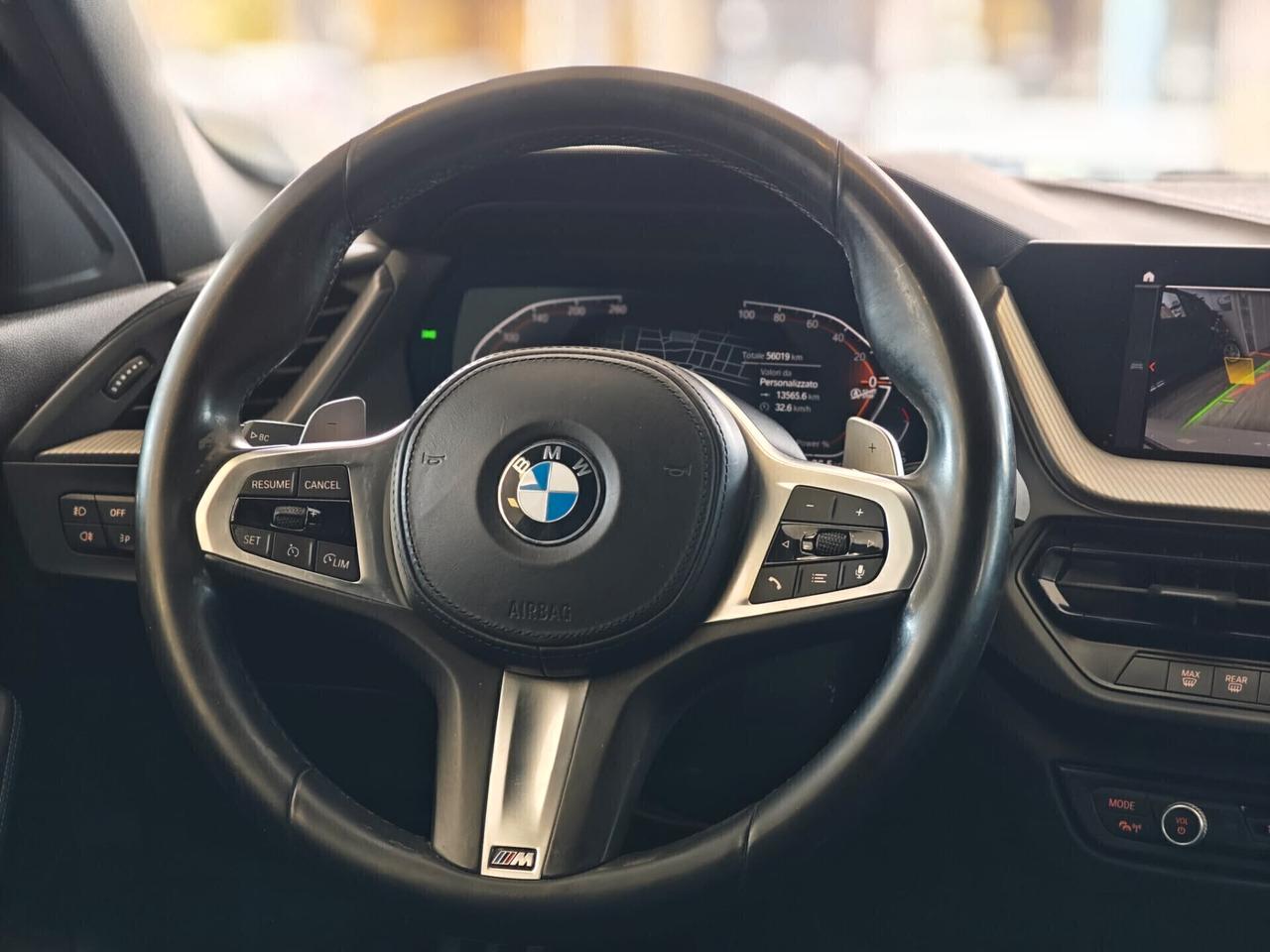 Bmw 118 118d 5p. Msport