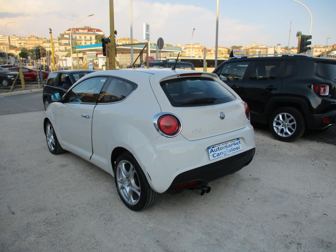 Alfa Romeo MiTo 1.3 JTDm-2 95 CV Distinctive Sport Pack