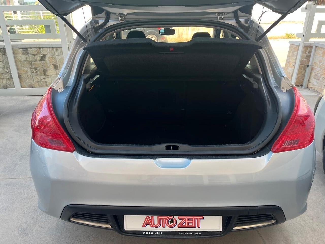 Peugeot 308 1.6 HDi 110CV 5p. Féline (6 Marce)