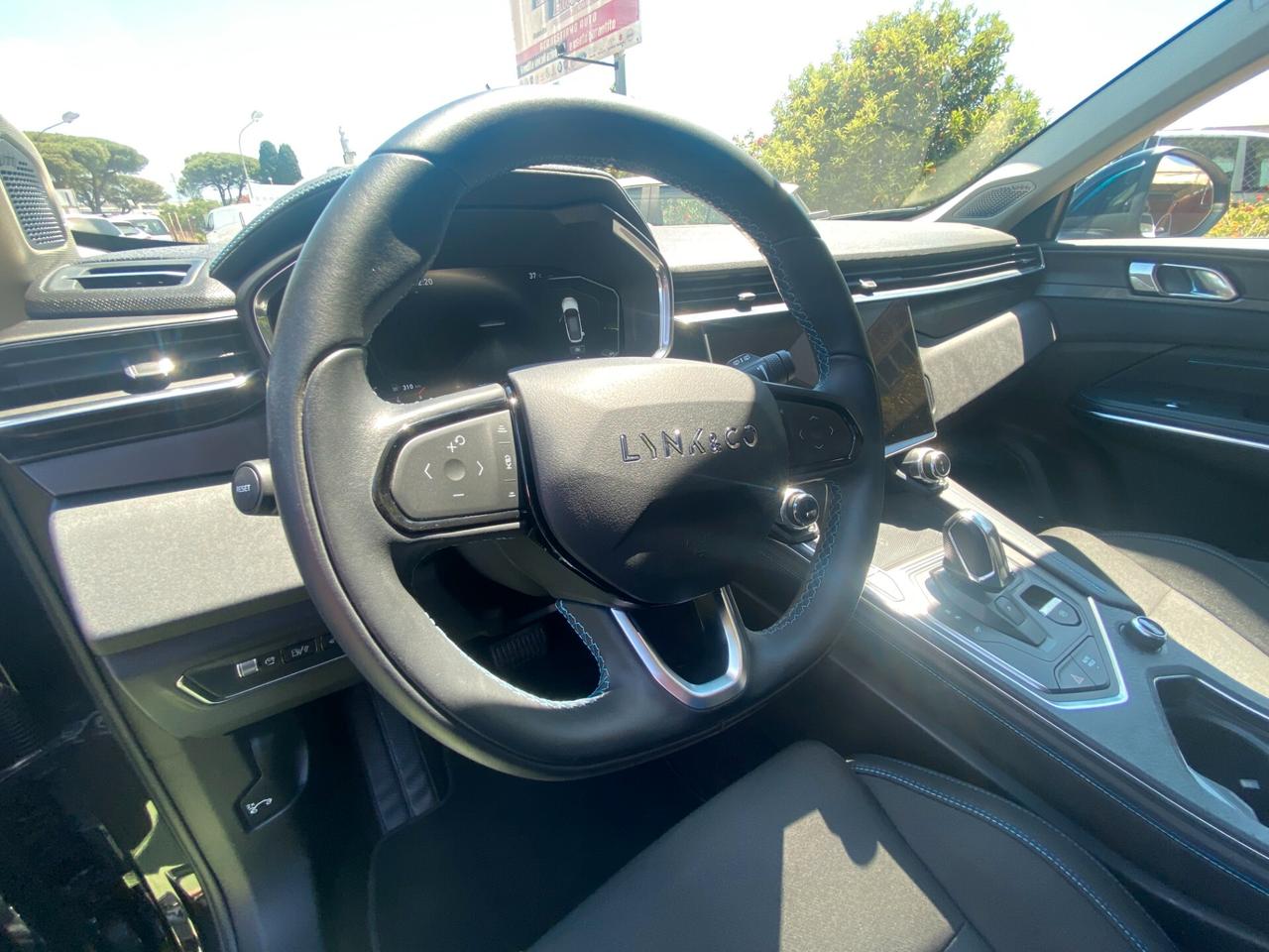 Lynk&co 01 1.5 PHEV 179CV