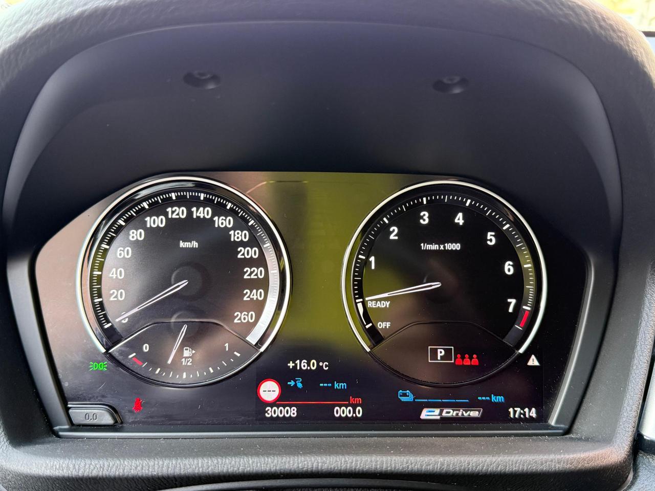 BMW X2 xdrive25e Advantage Auto 30000KM UNIPROP.