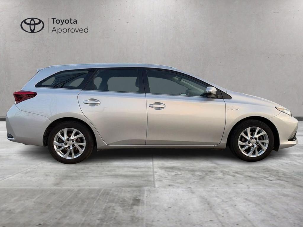 Toyota Auris Touring Sports 1.8 hybrid Active cvt