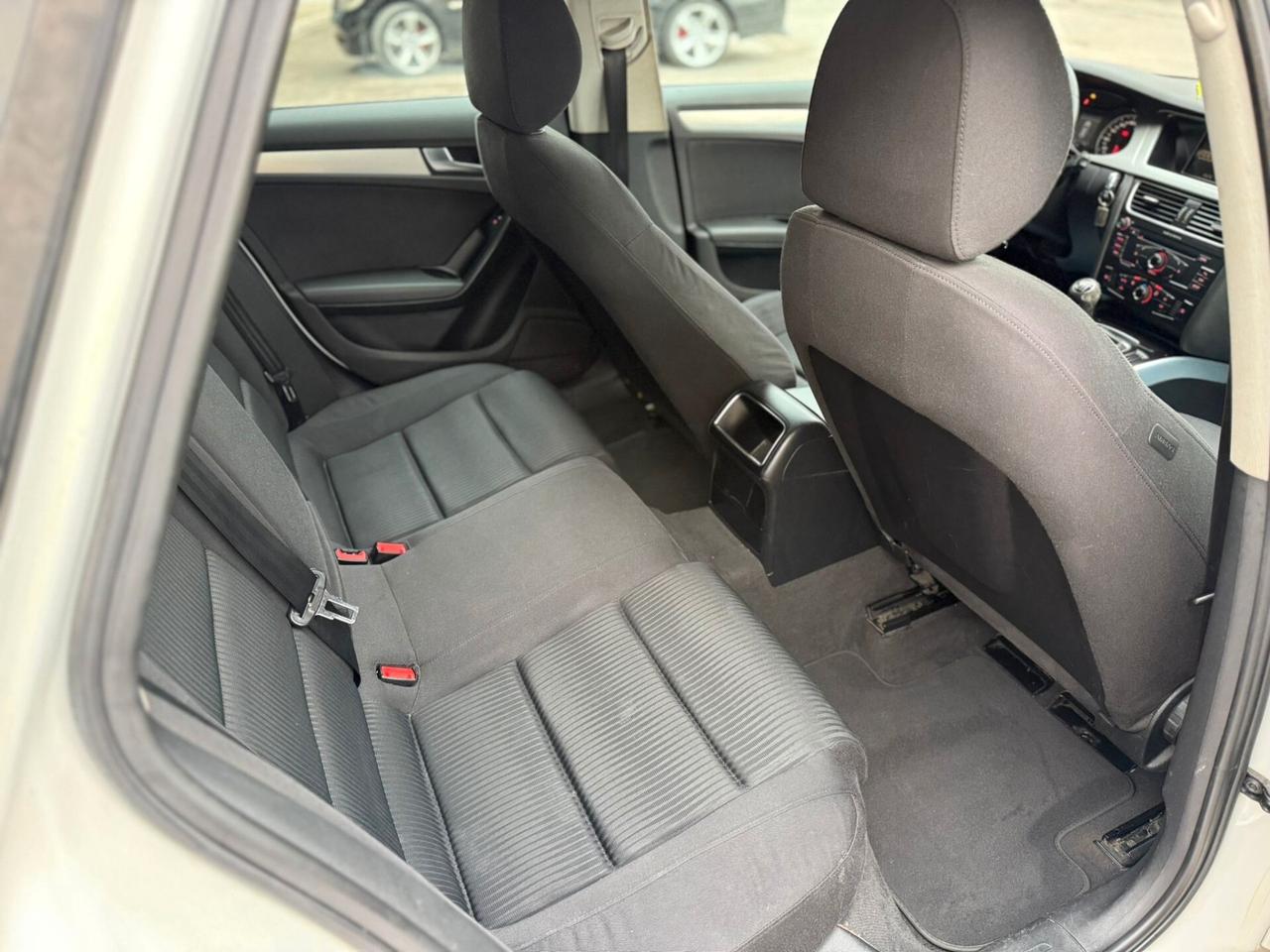 AUDI A4 2.0 TDI 2010 12 MESI DI GARANZIA