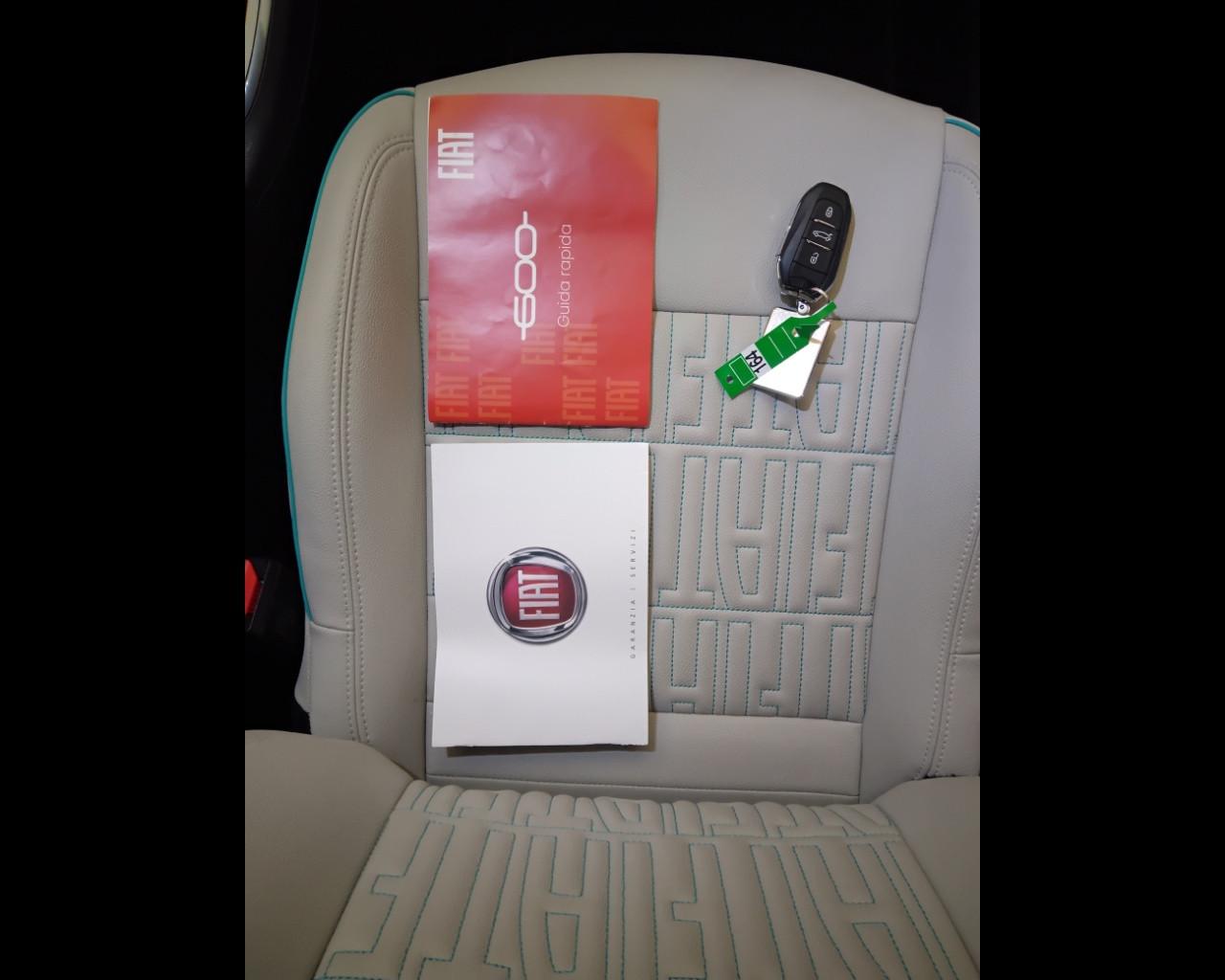 FIAT 600 IV 2023 - 600 1.2 hybrid La Prima II 110cv auto