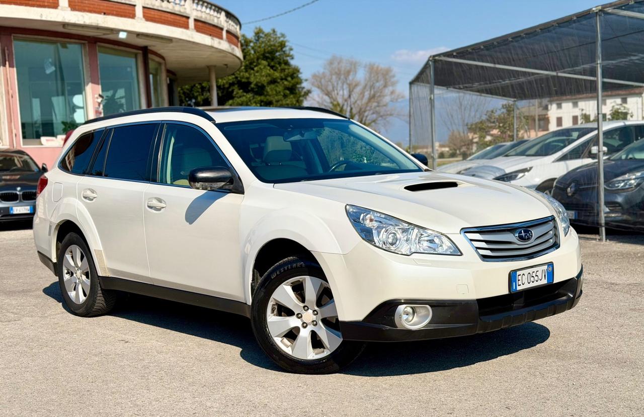 Subaru OUTBACK 2.0D 4*4 GARANZIA 12 mesi ! ! !