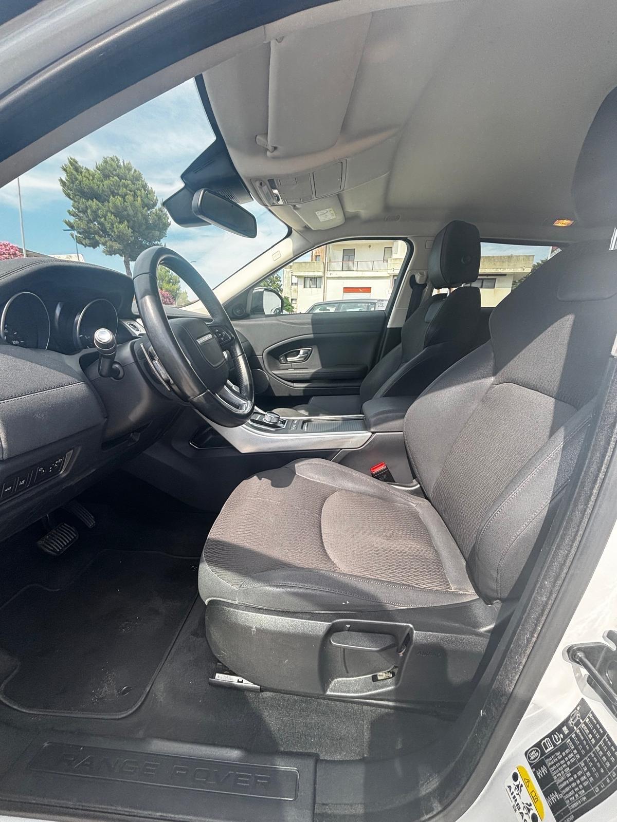 Land Rover Range Evoque 2.0 TD4 150 CV 5p. Pure
