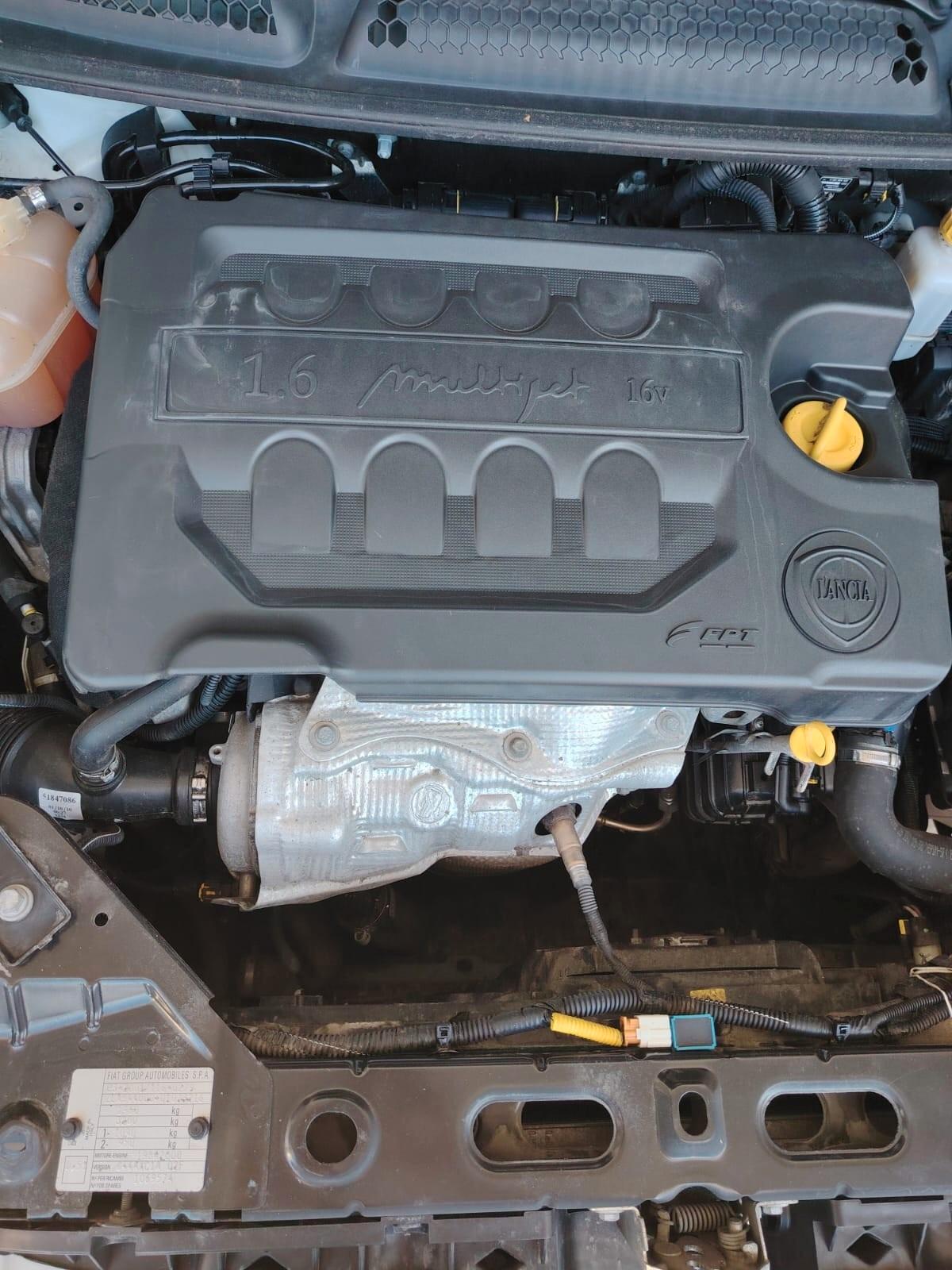 Lancia Delta 1.6 MJT DPF Silver 120 cv
