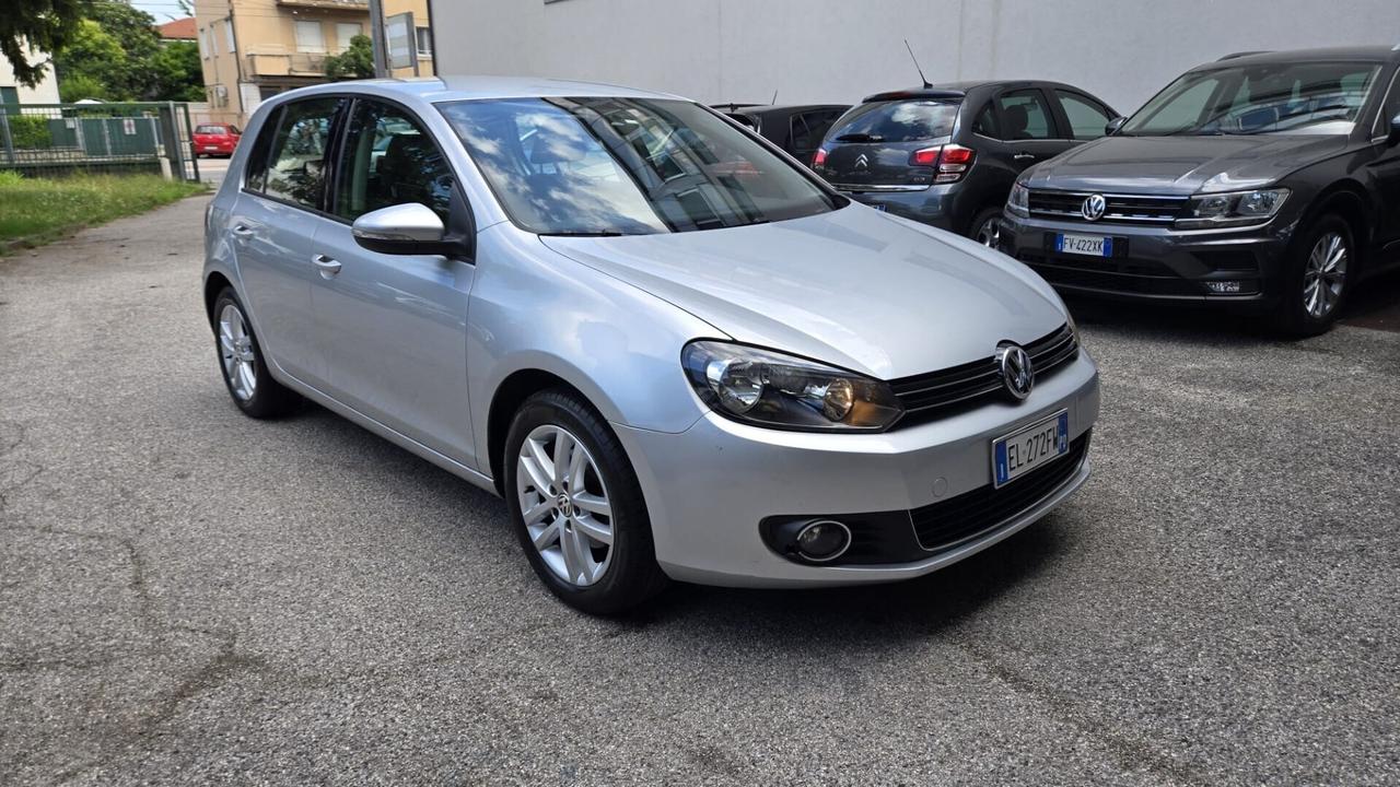 Volkswagen Golf 1.6 TDI 5p. Highline Neopatentati