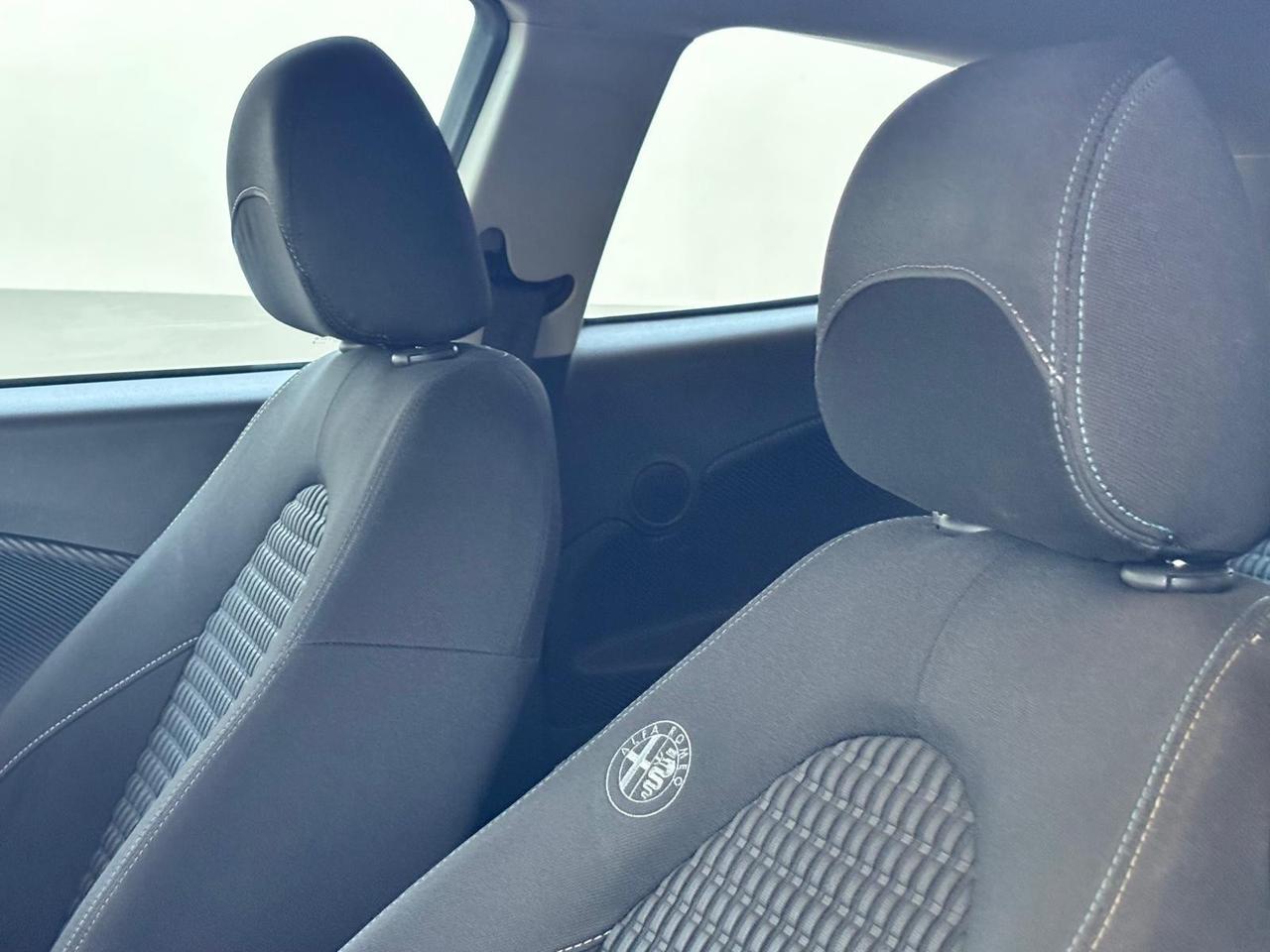 Alfa Romeo MiTo 1.4 T 155 CV Distinctive Sport Pack