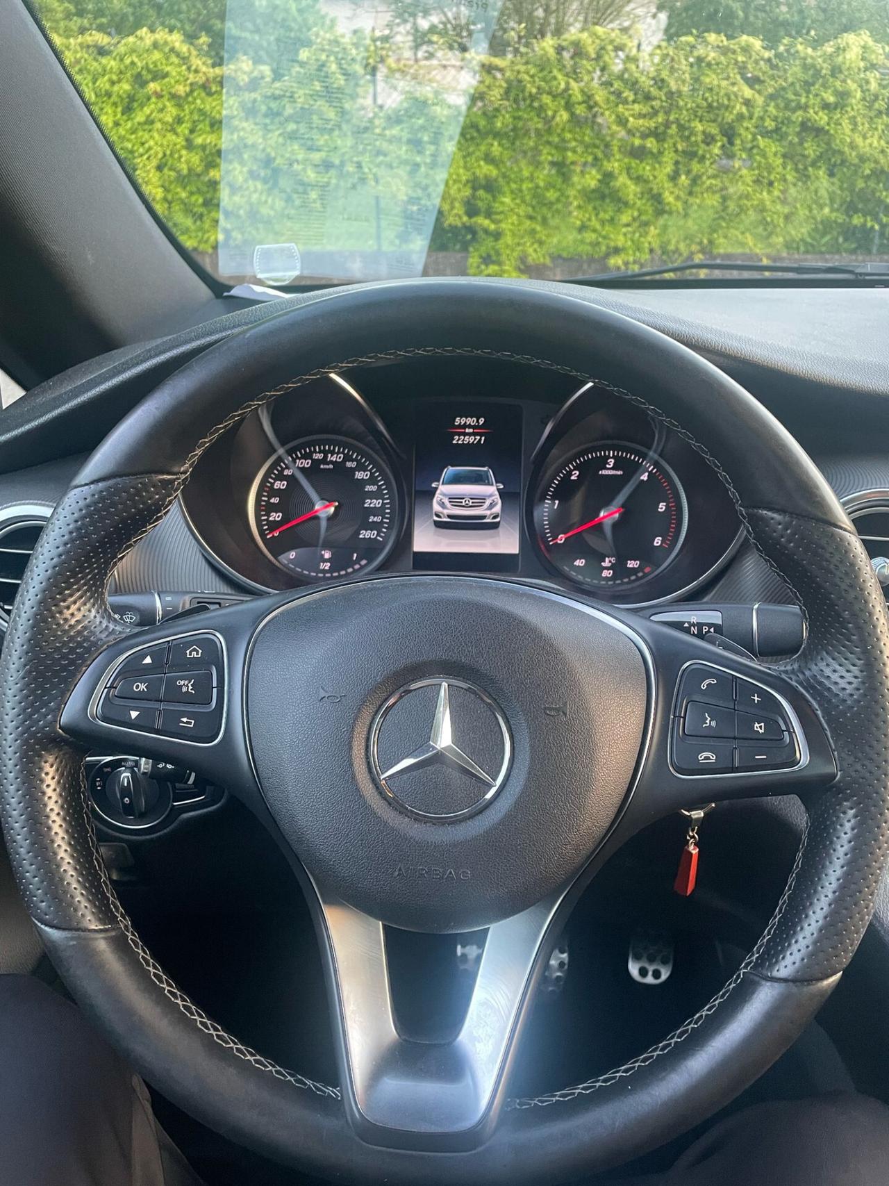 Mercedes-benz V 250 d Automatic 4Matic Premium Extralong