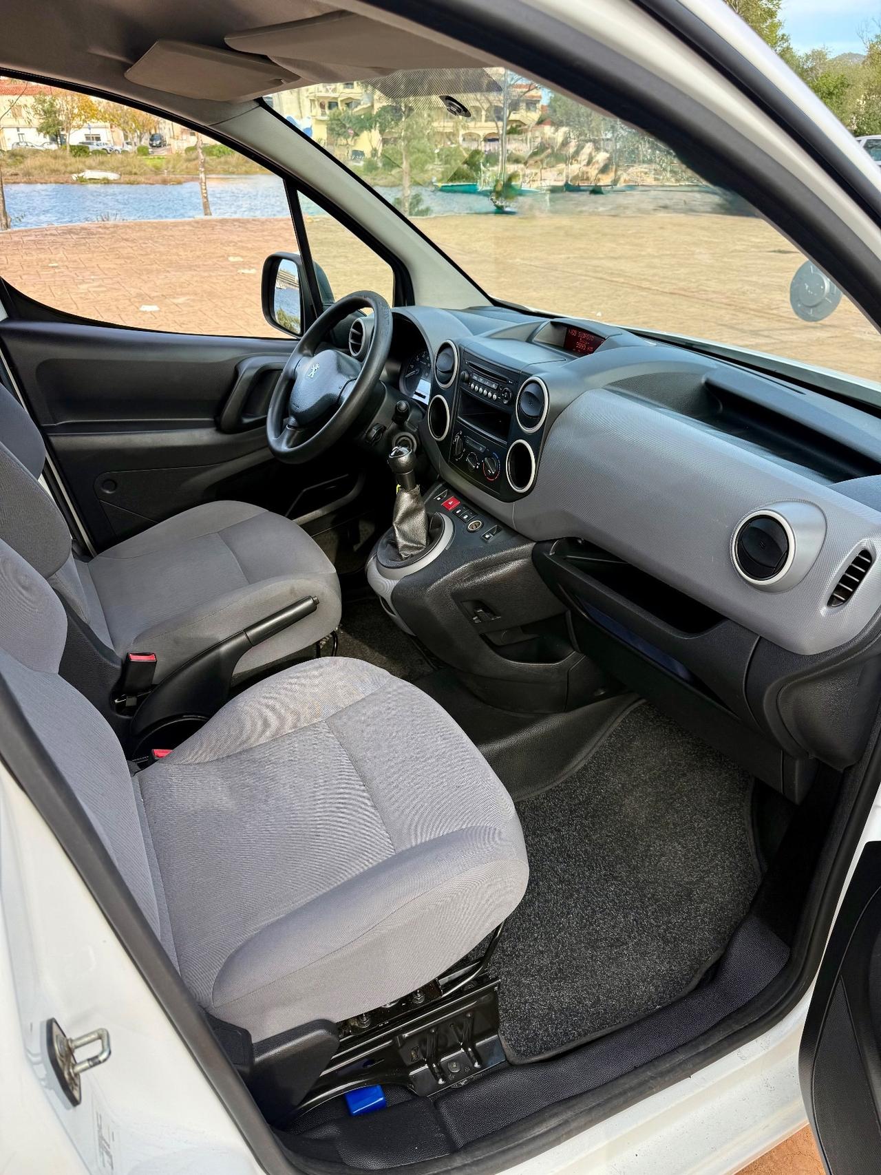 Peugeot Partner Tepee BlueHDi 100 ETG6 S&S Active