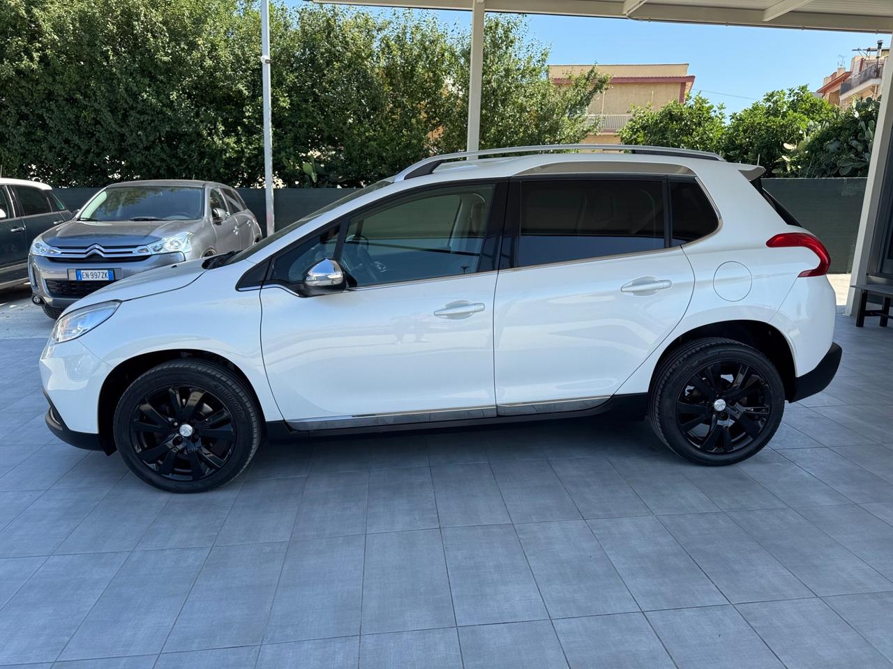 Peugeot 2008 1.6 e-HDi 115 CV Stop&Start Allure