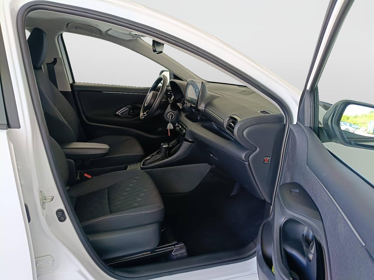 TOYOTA Yaris IV 2020 - Yaris 1.5h Trend