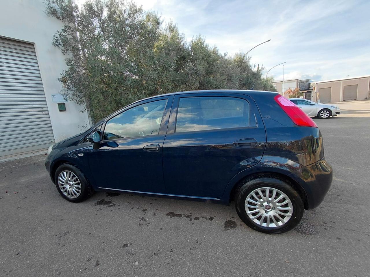 Fiat Punto 1.3 MJT II S&S 95 CV 5 porte Street