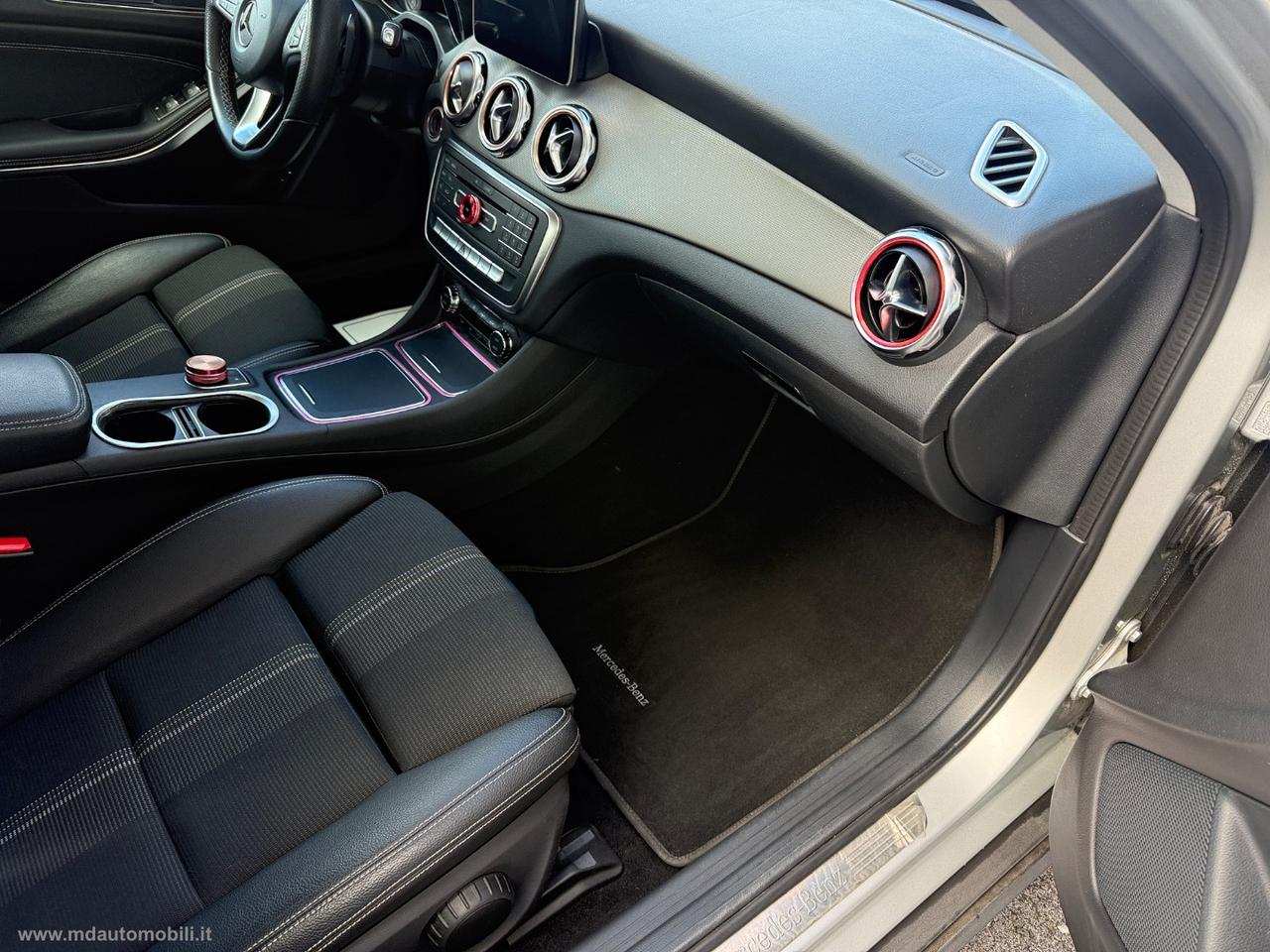 MERCEDES-BENZ GLA 200 d Automatic Sport SOLO KM.115000