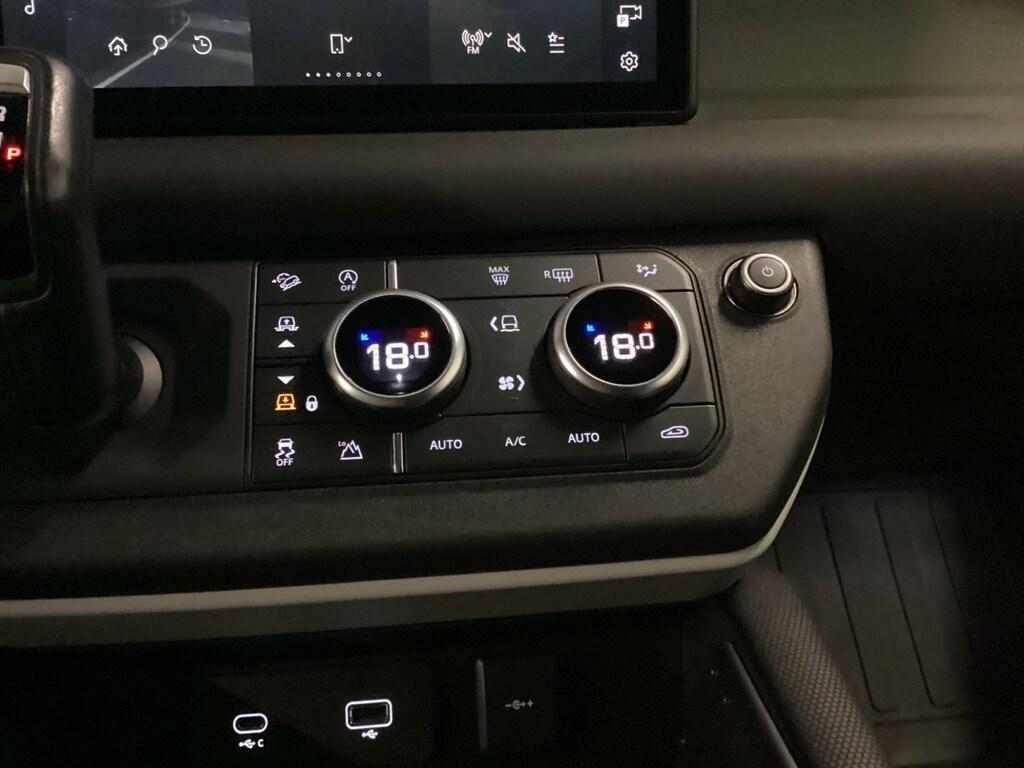 Land Rover Defender 90 3.0 I6 MHEV X-Dynamic S AWD Auto