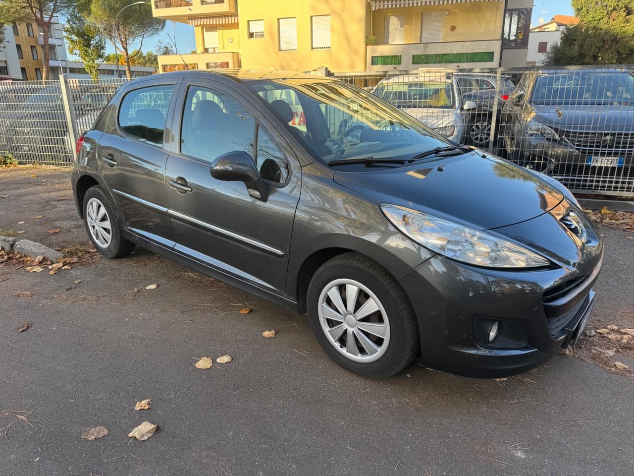 Peugeot 207 Plus 1.4 HDi 5p neopaten garanzia 12 mesi