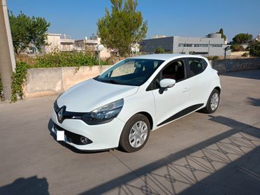 Renault Clio 1.200 BENZINA 5 porte PER NEO PATENTATI