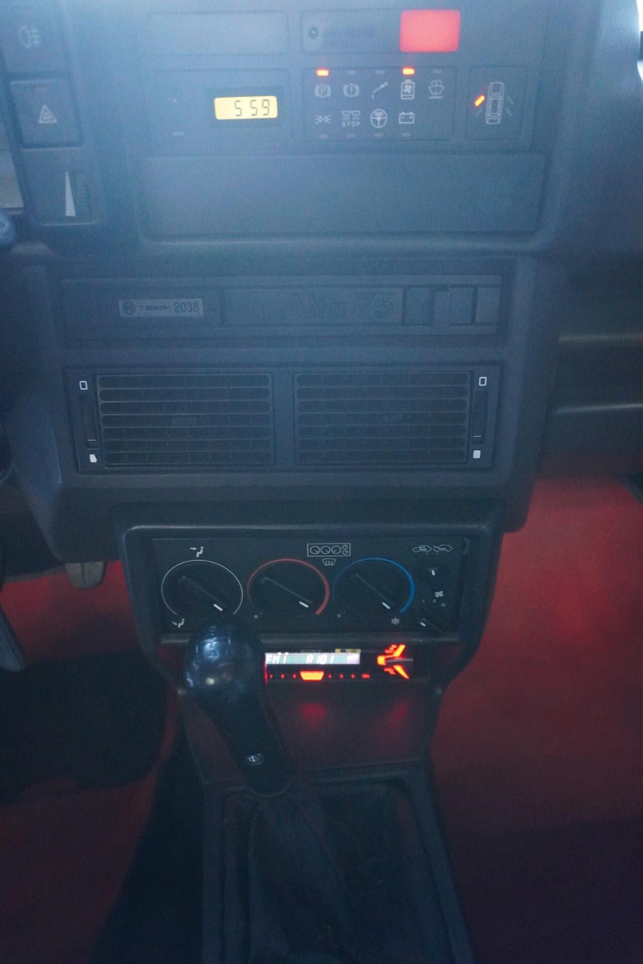 Alfa Romeo 75 2.0i Twin Spark Recaro