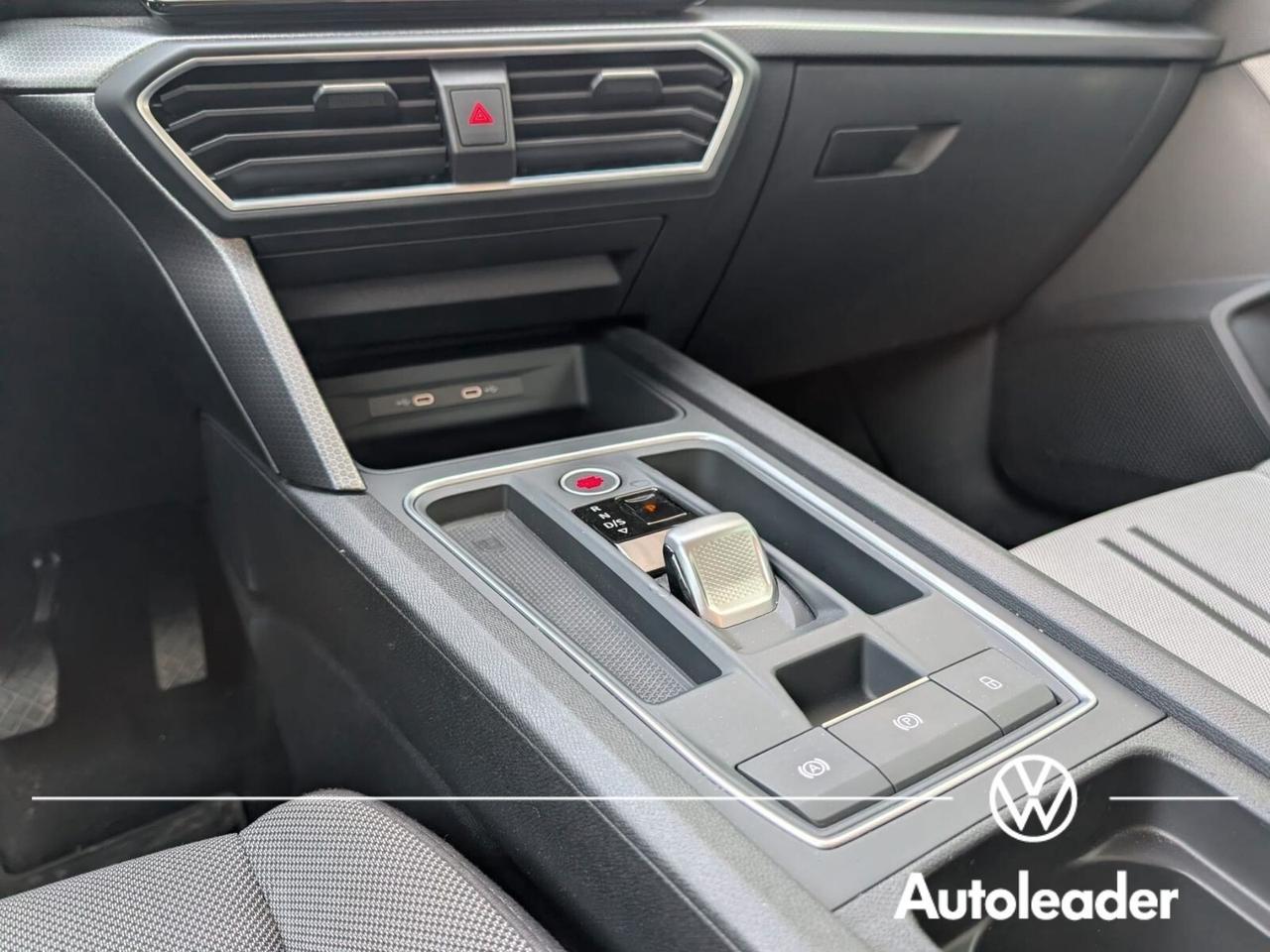 SUPER - AFFARE Seat Leon 1.5 TGI DSG Style SOLI 25.000 km