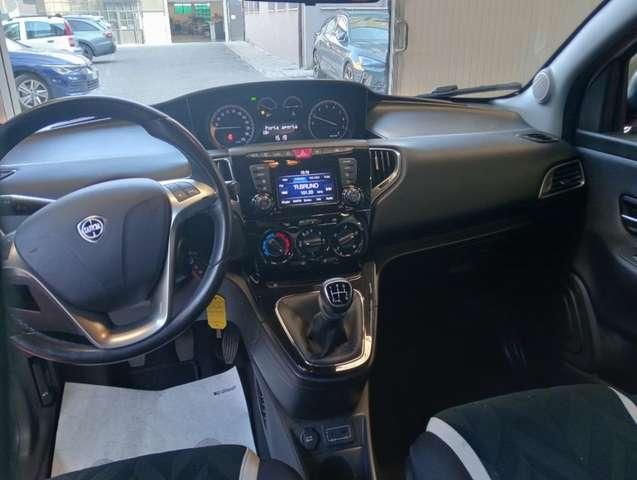 Lancia Ypsilon 1.2 69 CV 5 porte KM 63000