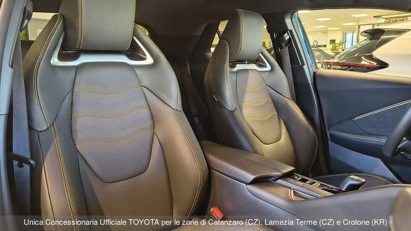 Toyota C-HR 2.0 HV Lounge Premiere