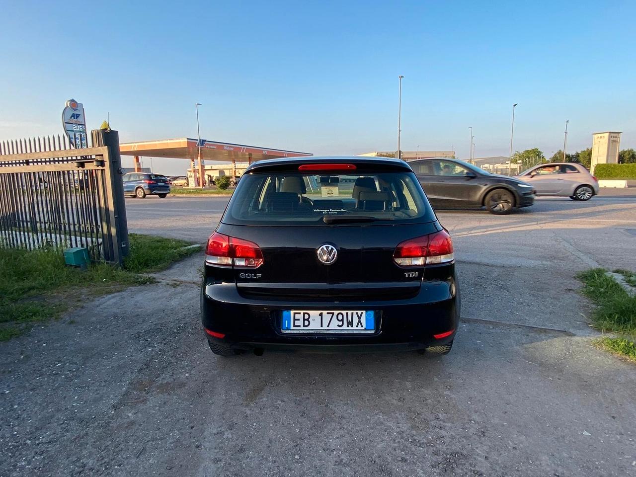 Volkswagen Golf 1.6 TDI DPF 5p. Highline