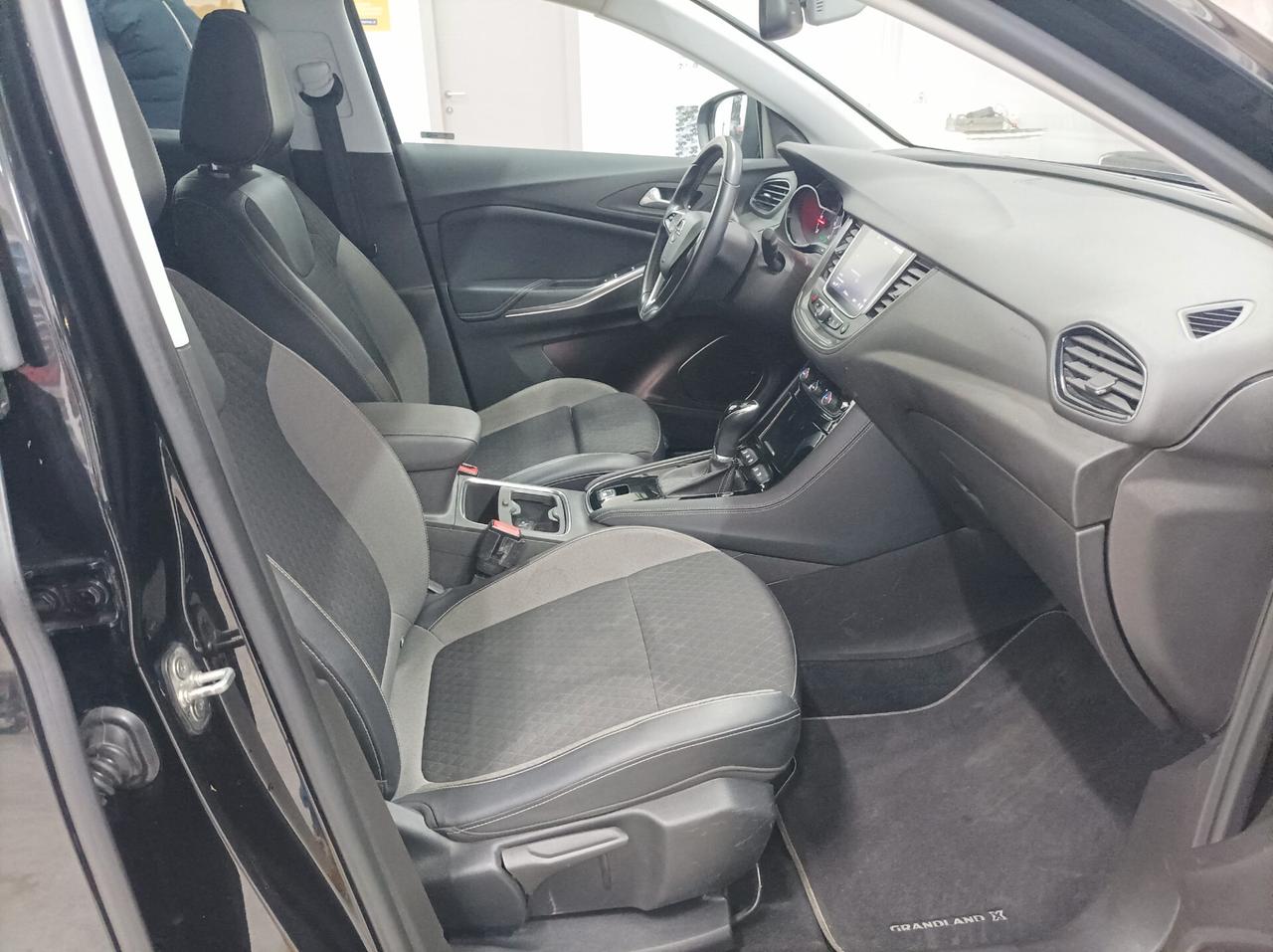 Opel Grandland X 1.6 diesel Ecotec Start&Stop aut. Business 05/2018