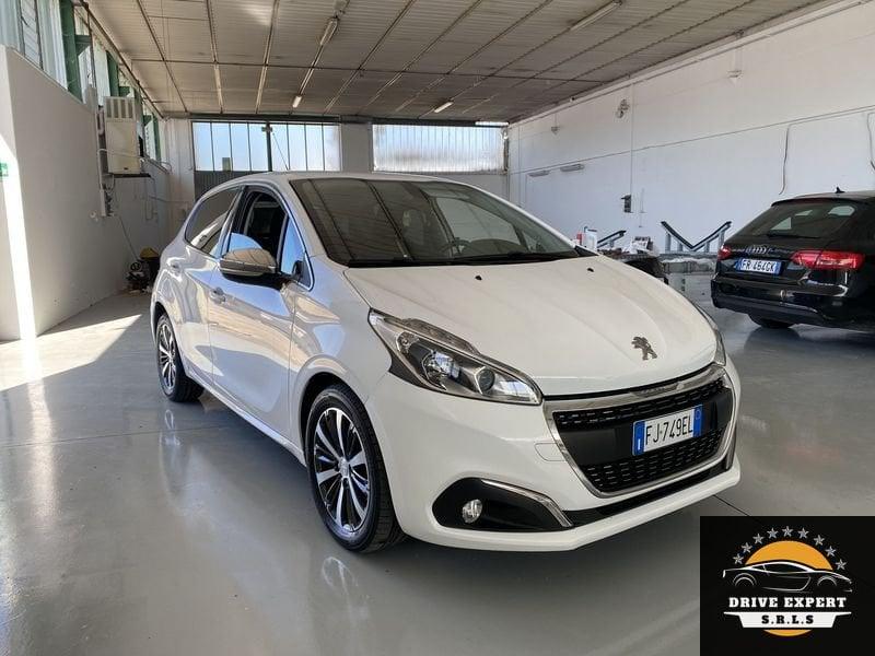 Peugeot 208 PureTech 82 5p. GPL Allure