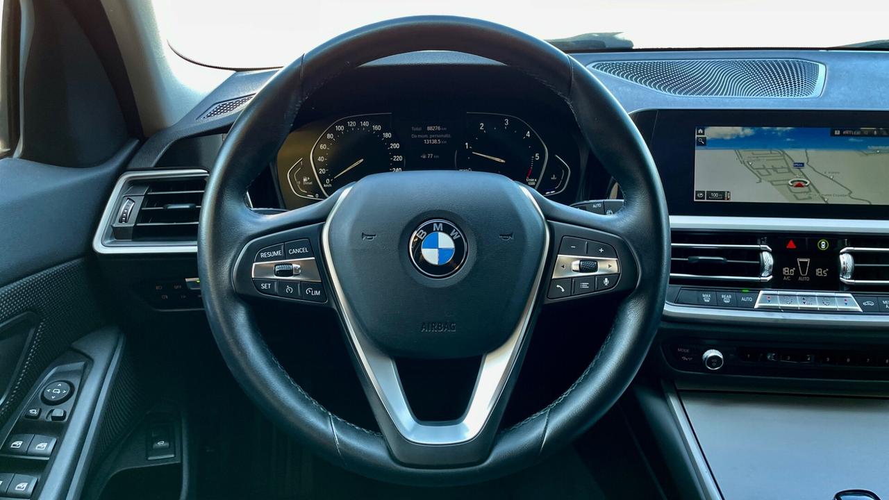 BMW 320D 48V TOURING ADVANTAGE 2.0 190CV - FARI FULL LED