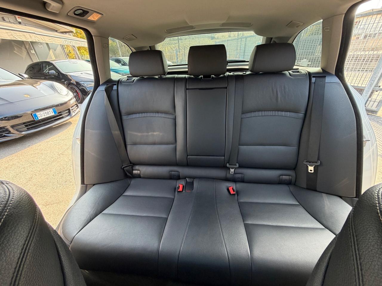 Bmw 530 530dA 258CV Touring Modern/TETTO/PELLE/NAVI