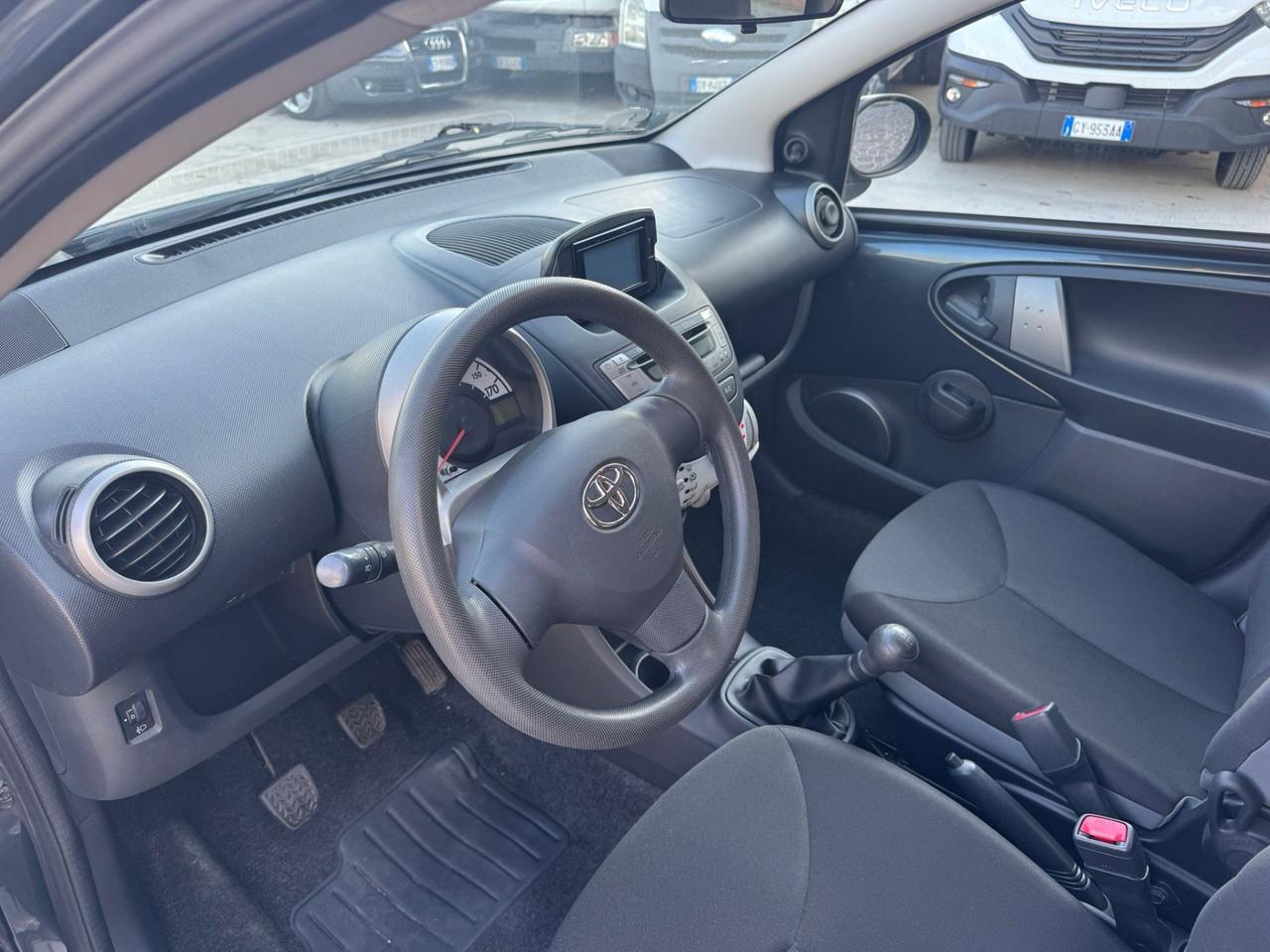 Toyota Aygo 1.0 12V VVT-i 5 cool soda Connect neopatentati