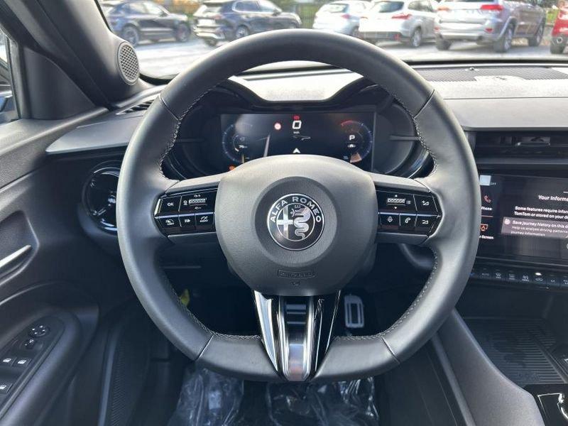 Alfa Romeo Junior 1.2 145 CV Hybrid eDCT6 Ti + PACK TECHNO+18"