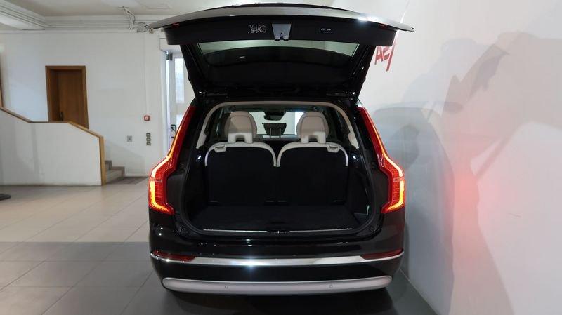 Volvo XC90 Plug-In Hybrid T8 AWD Plug-in 7p R. Inscr. Expr.