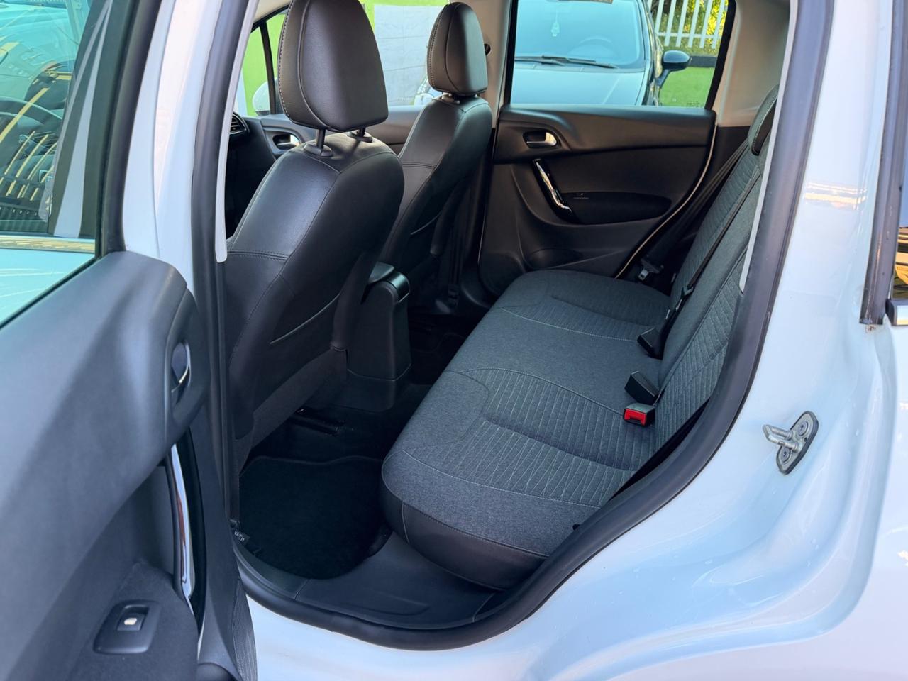 Citroen C3 BlueHDi 75 Exclusive 06/2016