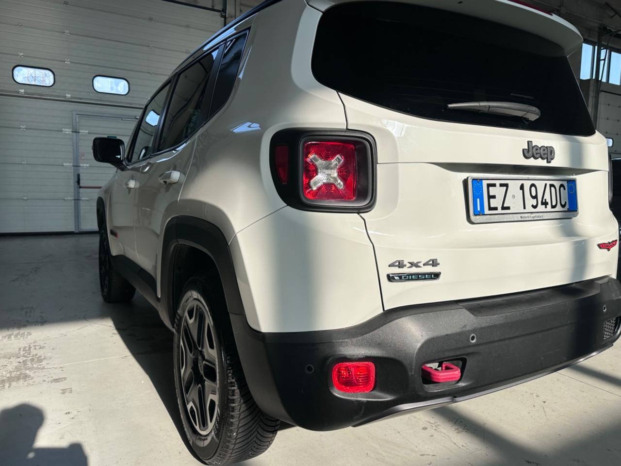 Jeep Renegade 2.0 Mjt 170CV 4WD Active Drive Low Trailhawk