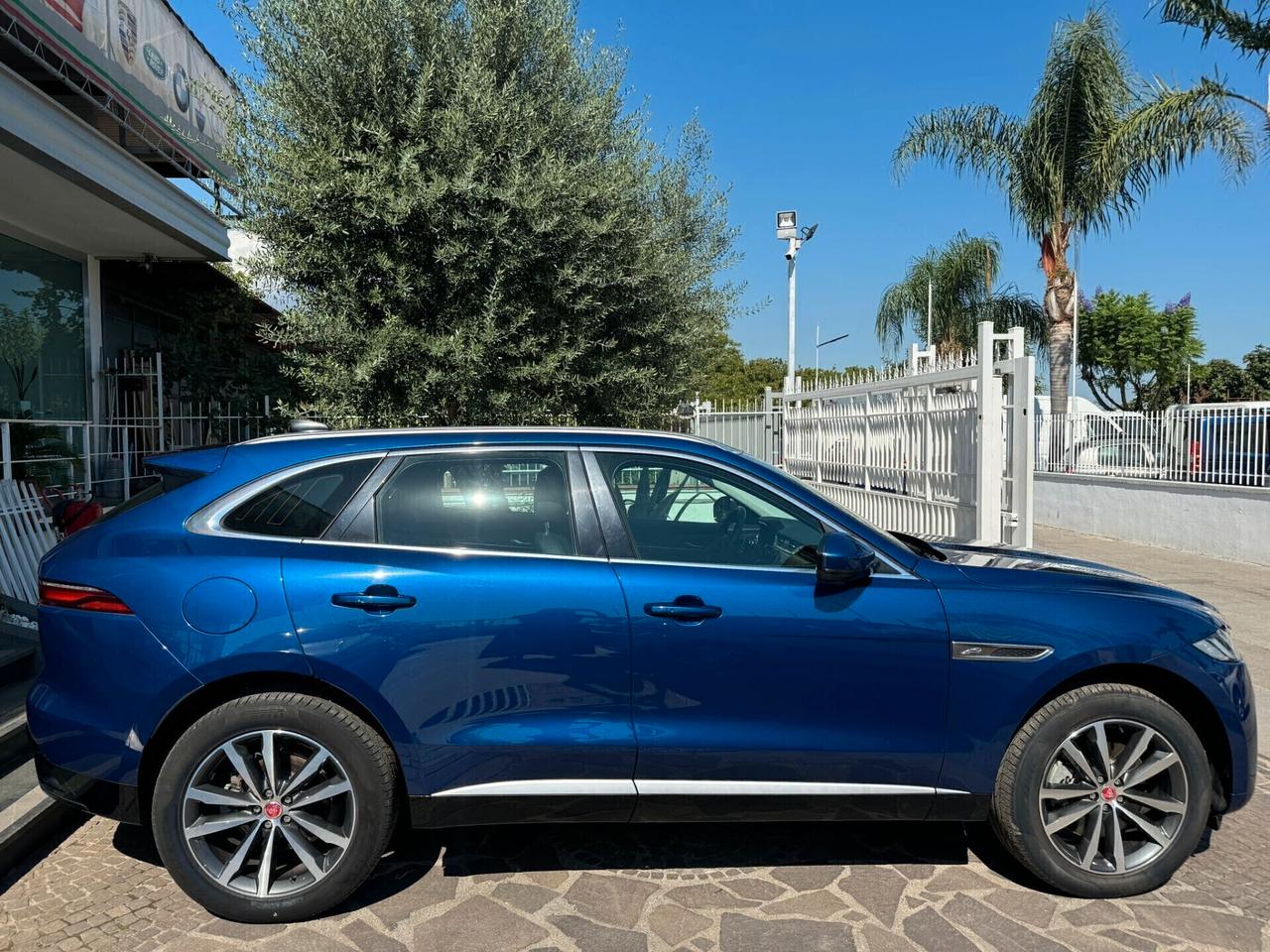 Jaguar F-Pace 2.0 PHEV 404CV automatico 9.000KM