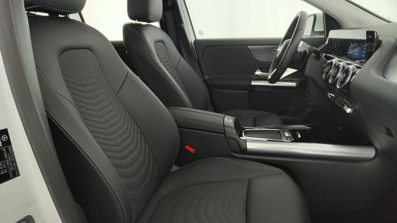 Mercedes-Benz GLA 180 d Progressive Advanced auto