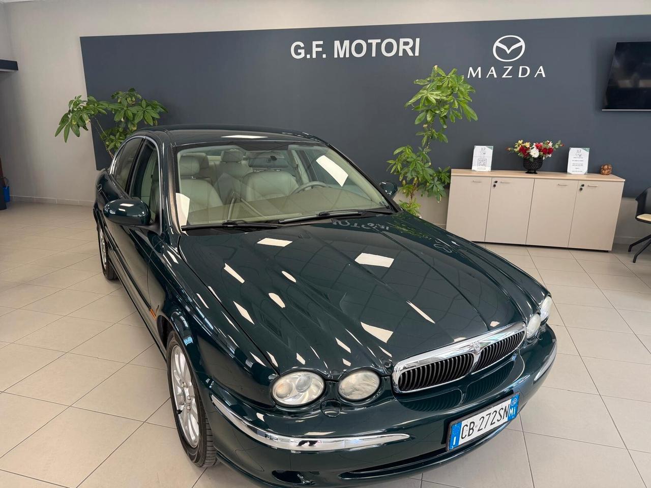 Jaguar X-Type 2.5 V6 24V cat Executive