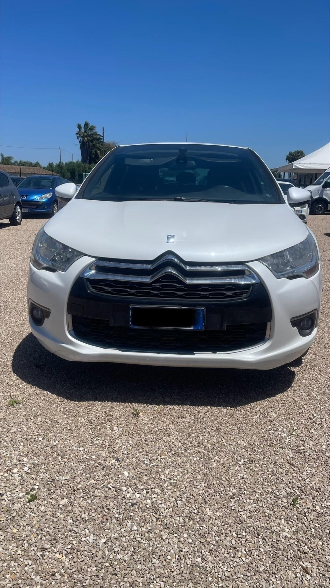 Ds DS4 1.6 e-HDi 110 cv 2012’