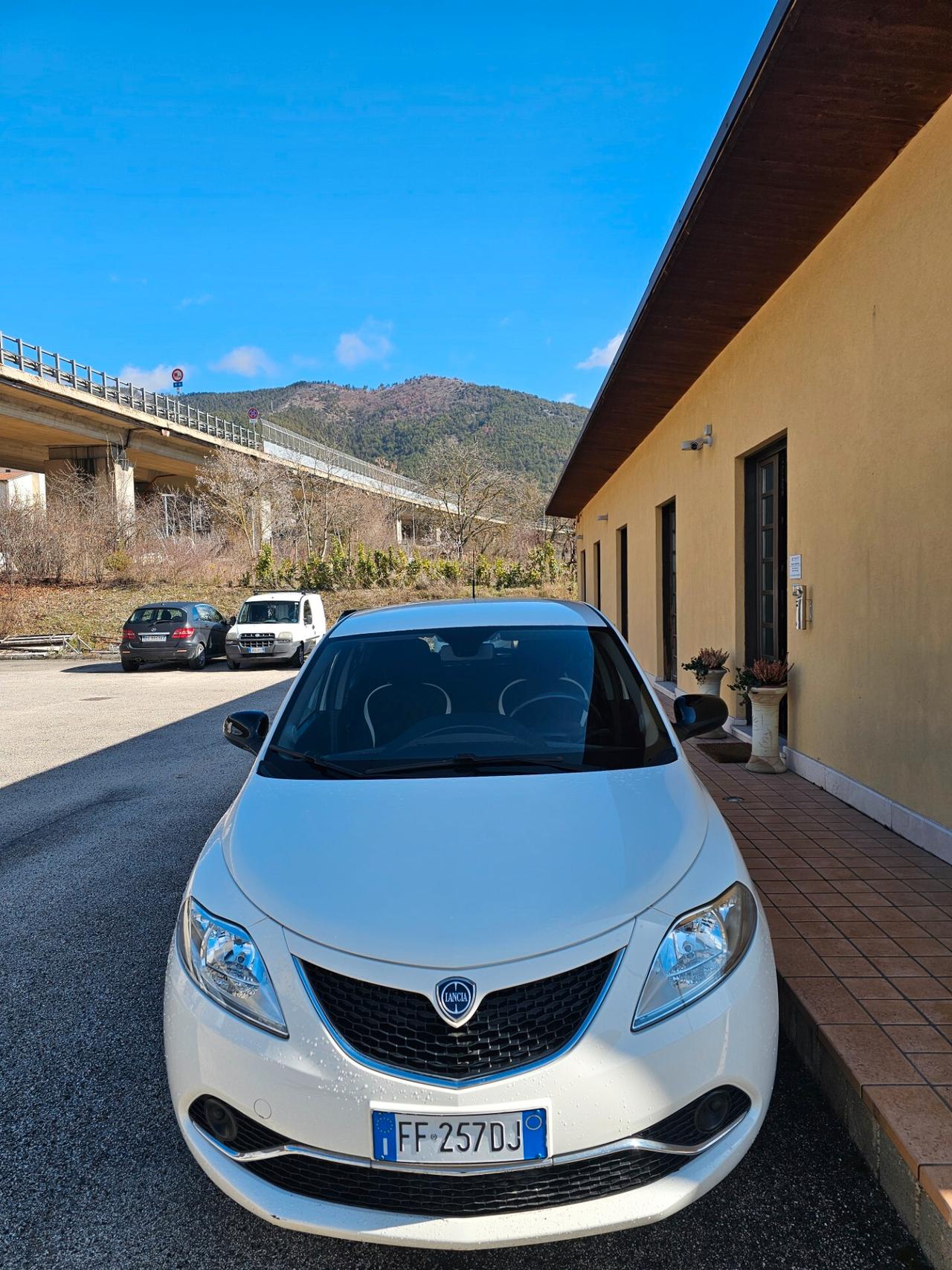 Lancia Ypsilon 1.2 69 CV 5 porte GPL Ecochic Gold