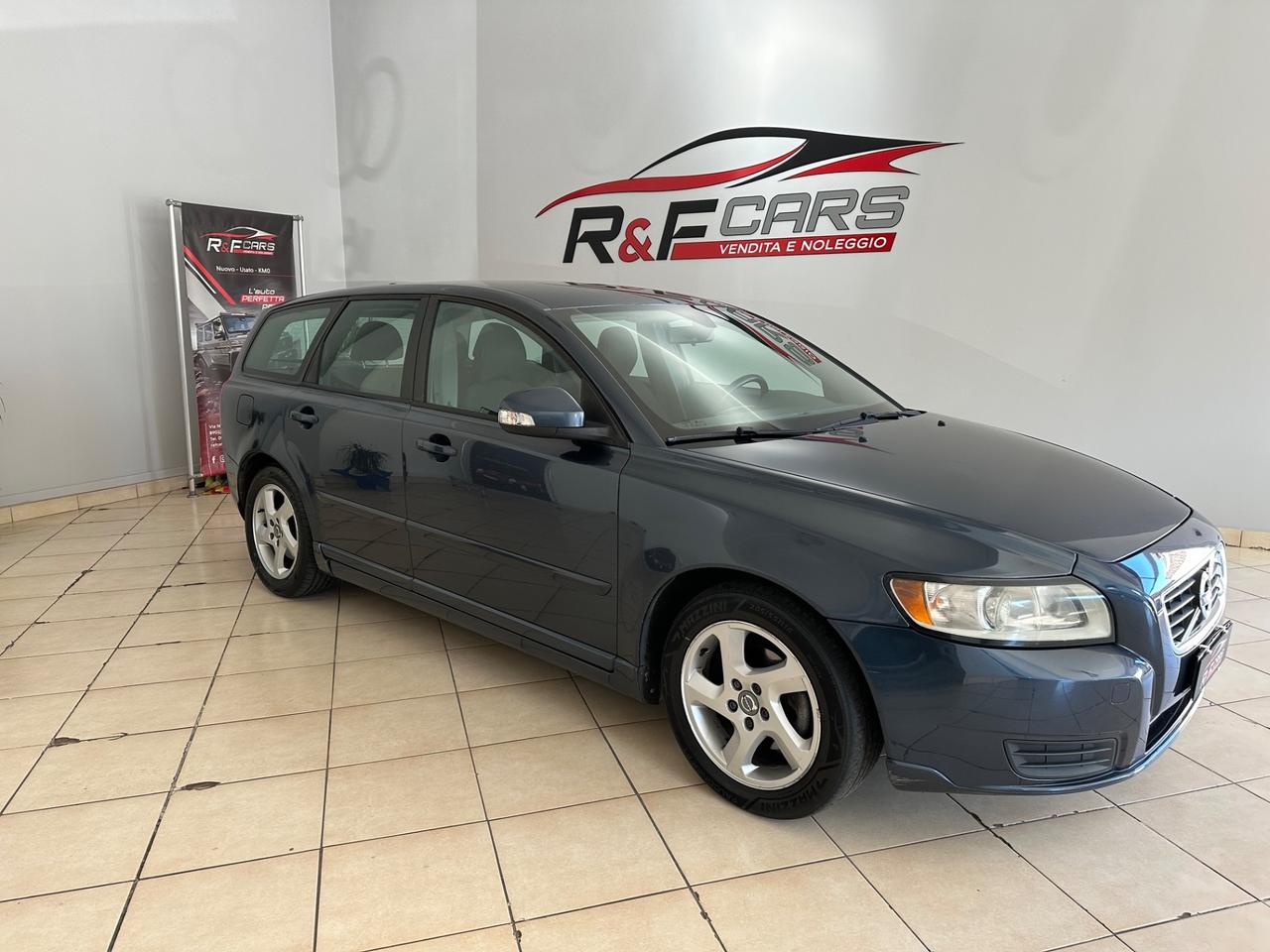 Volvo V50 D2 R-design