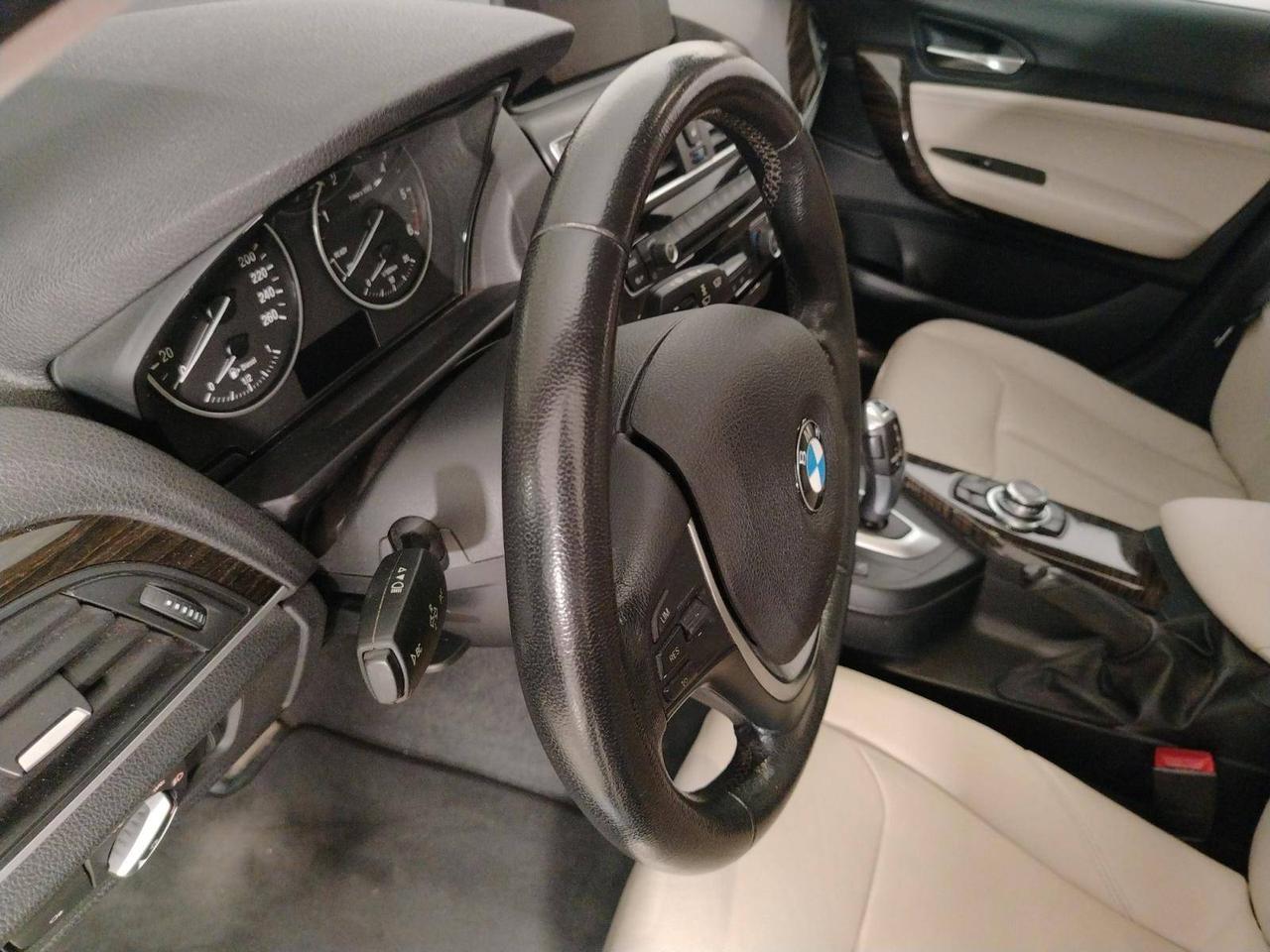 BMW Serie 1 118d Urban 5 Porte