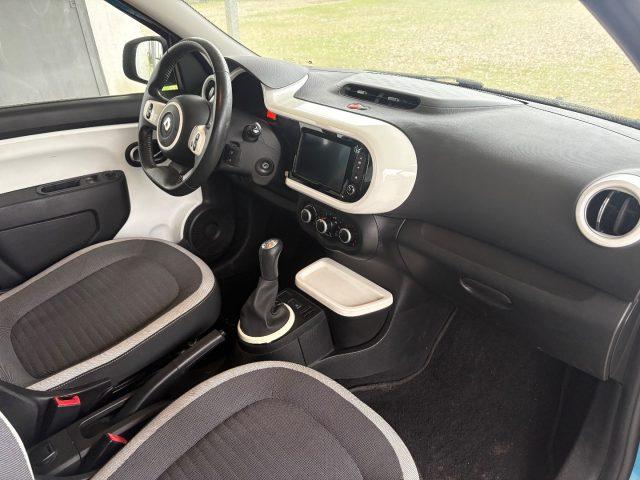 RENAULT Twingo SCe Lovely POCHI CHILOMETRI NAVIGATORE
