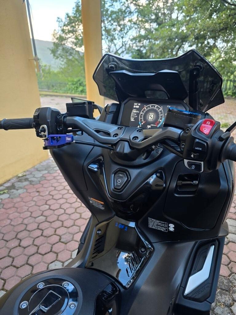 Yamaha TMAX 560