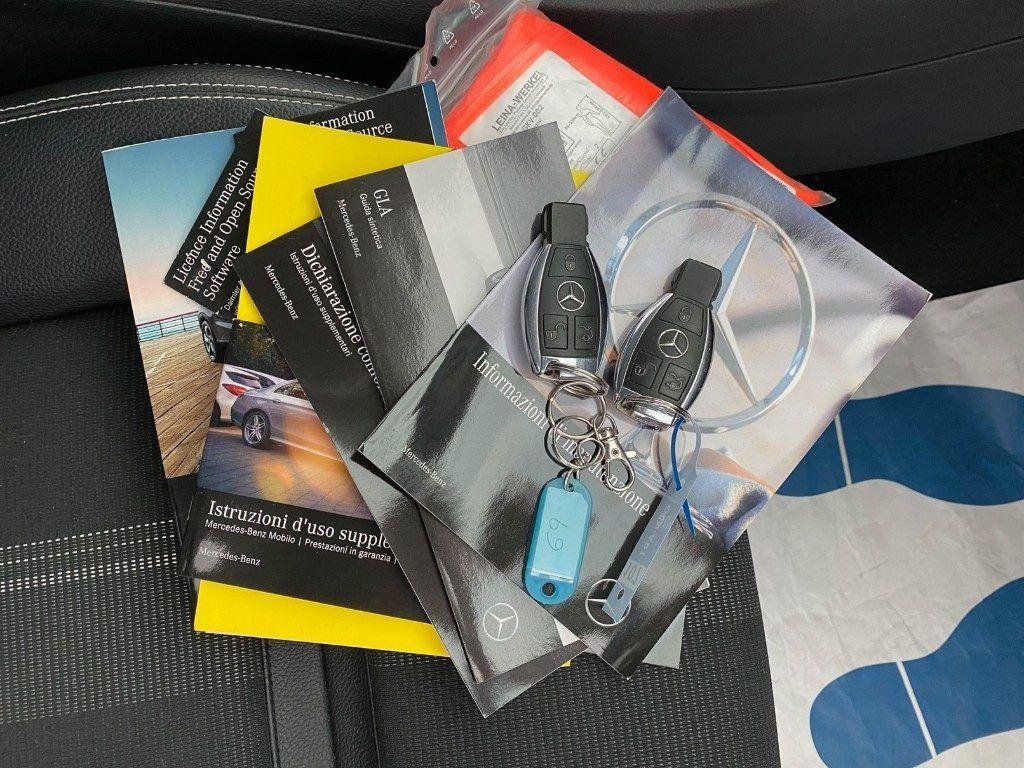 Mercedes-Benz GLA 200 d Automatic 4Matic Sport Plus Da Vetrina