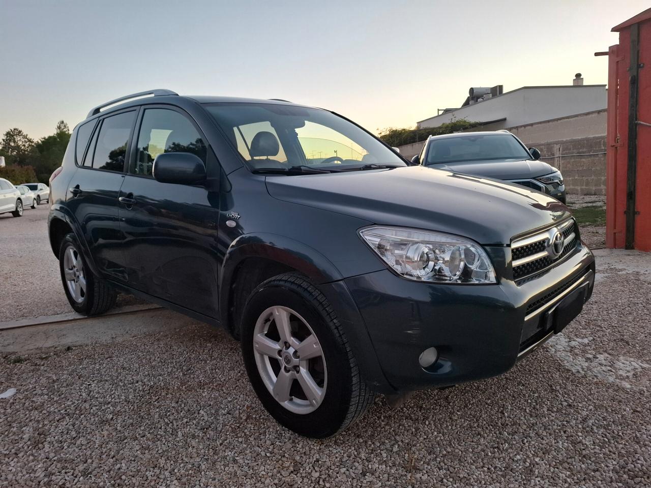 TOYOTA RAV 4 2.2 D 177 cv 4x4 LUXURY *PELLE-CERCHI*