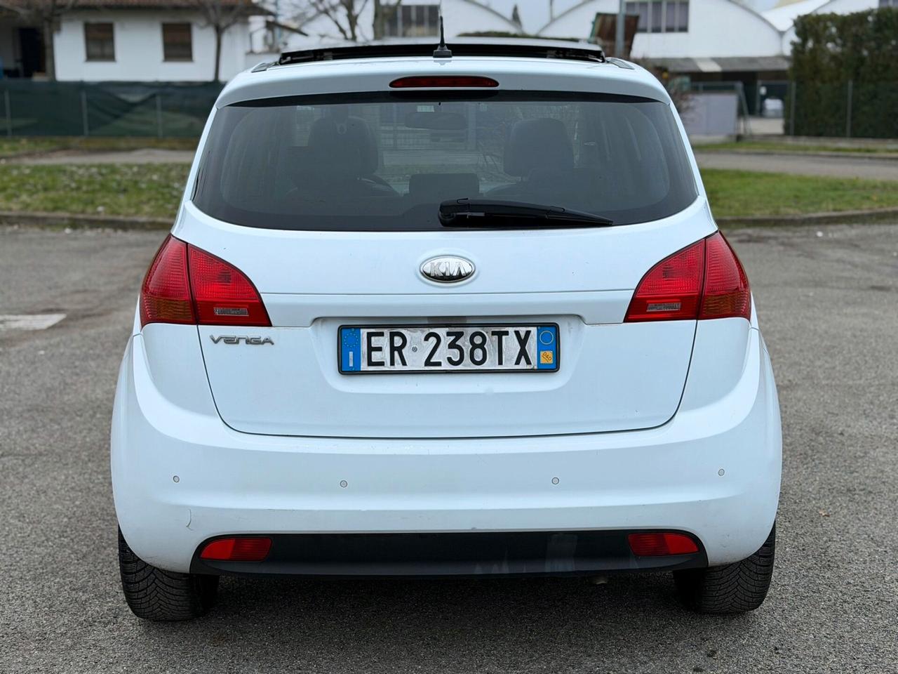 KIA VENGA 1.4 BENZINA TETTO PANORAMICO